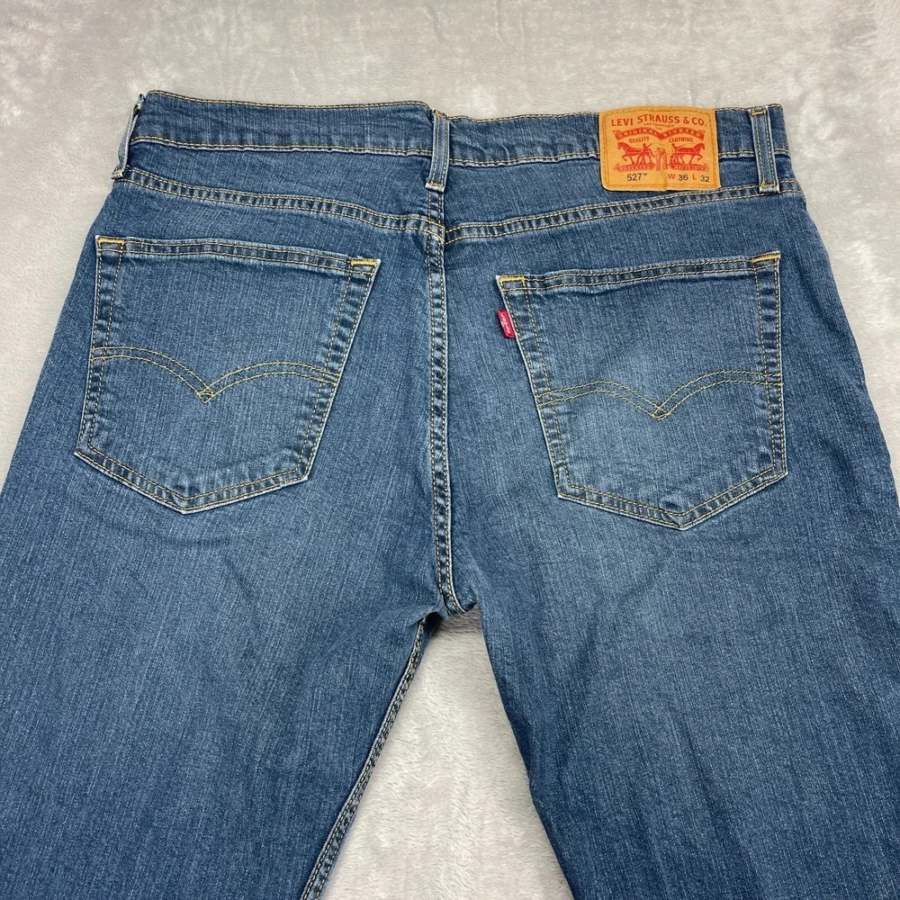Levi's Jeans Mens 36x32 Blue Denim 527 Faded Medium Wash Americana Slim Bootcut